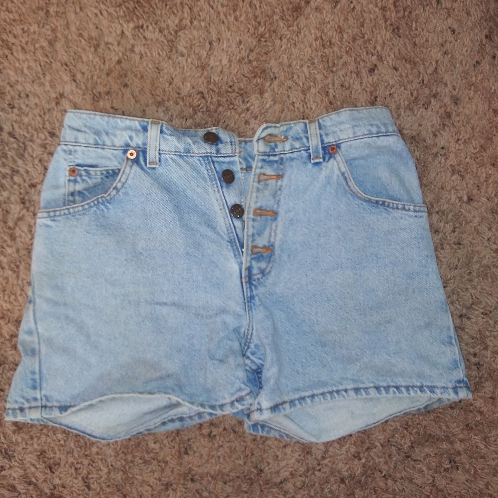 Levi 950 three button high waisted mom jeans short